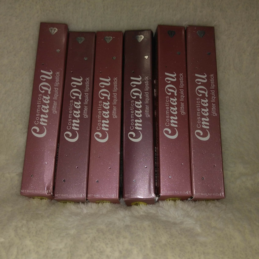 Lipstick - Picture 3 of 8